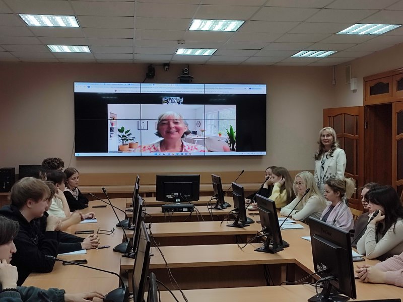 Онлайн-международный круглый стол для будущих лингвистов
